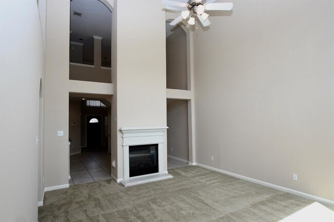 Building Photo - 2011 Marchwood Manor Dr