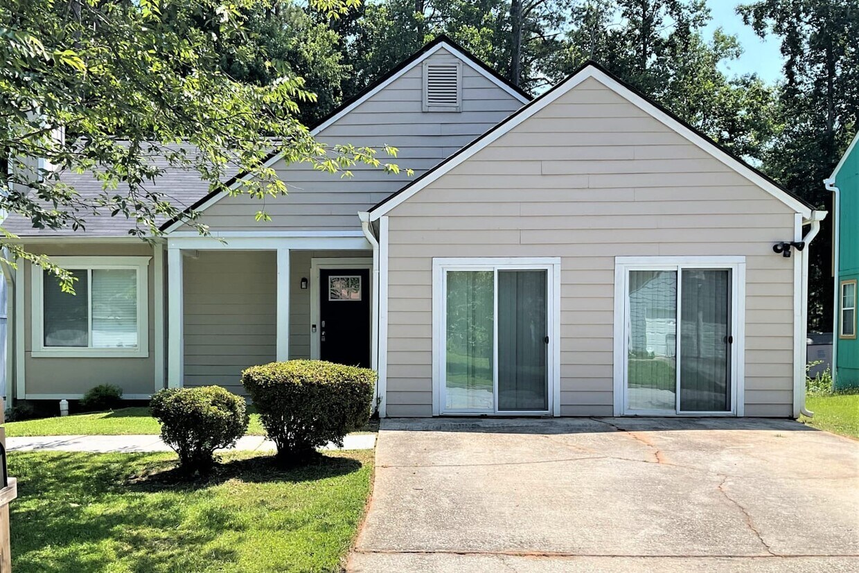 Primary Photo - 610 Woodcrest Manor Dr