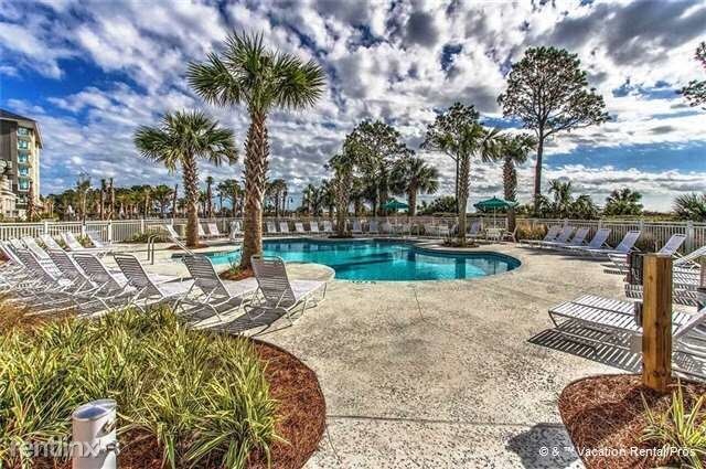 Building Photo - 43 S Forest Beach Dr