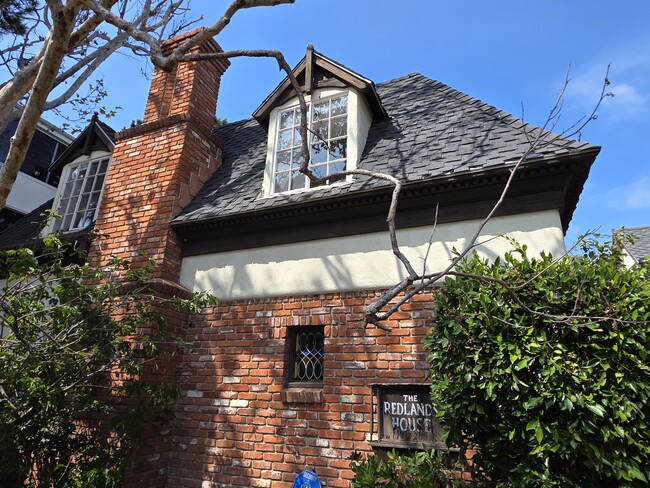 Building Photo - 8227 Redlands St