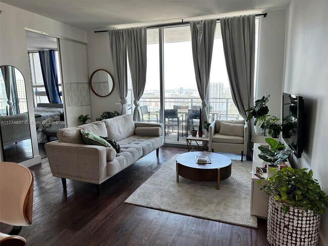 Foto del edificio - 90 SW 3rd St
