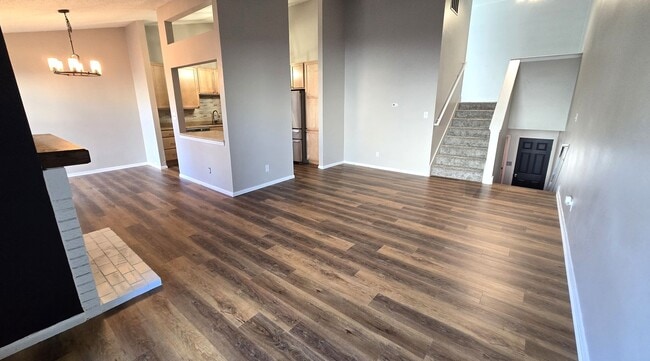 Foto del edificio - 3 Bedroom, 2 Bathroom, Home With A 2 Car Garage For Rent In Indian Hills