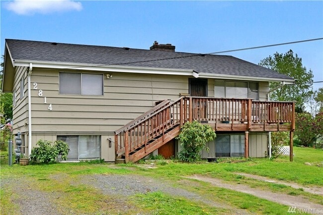 Callahan Duplex - Callahan Duplex Apartment