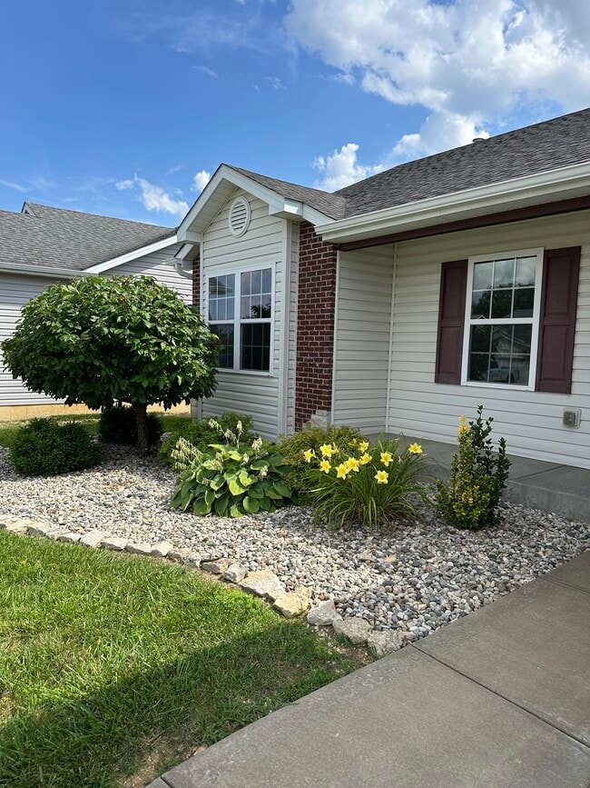 Building Photo - 428 Ramblewood Way