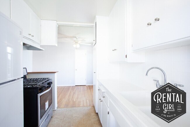 Building Photo - 1480 Alvira St