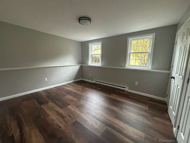 Foto del edificio - 177 Aspetuck Vlg