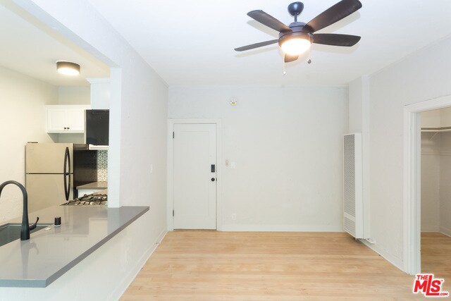 Foto del edificio - 1037 Hyperion Ave