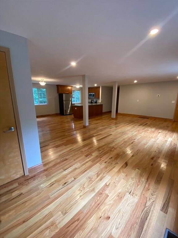 Foto del edificio - 5 Breakneck Hill Rd