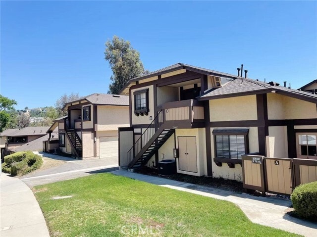 Building Photo - 21648 Laurelrim Dr