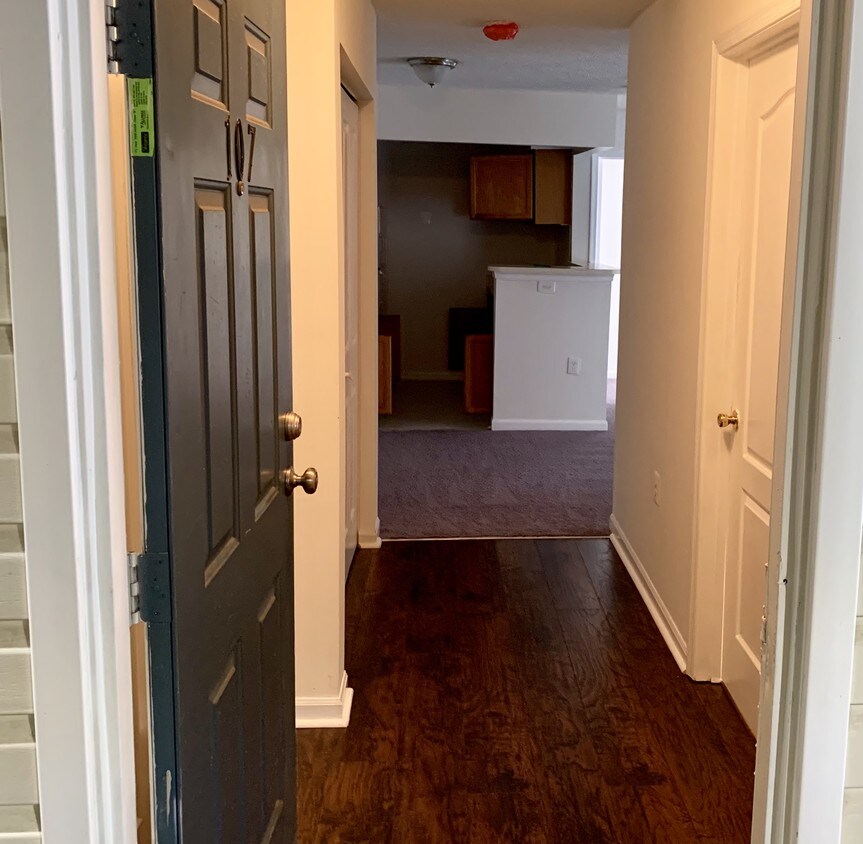8951 Town Center Cir, Upper Marlboro, MD 20774 Condo for Rent in