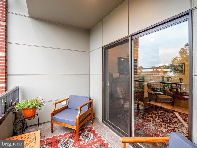Foto del edificio - 3989 Norton Pl