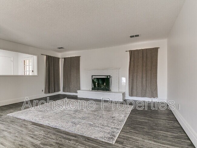 Foto del edificio - 4508 NW 26th St
