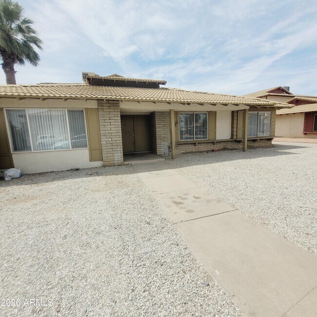 Building Photo - 4424 N 53rd Ln