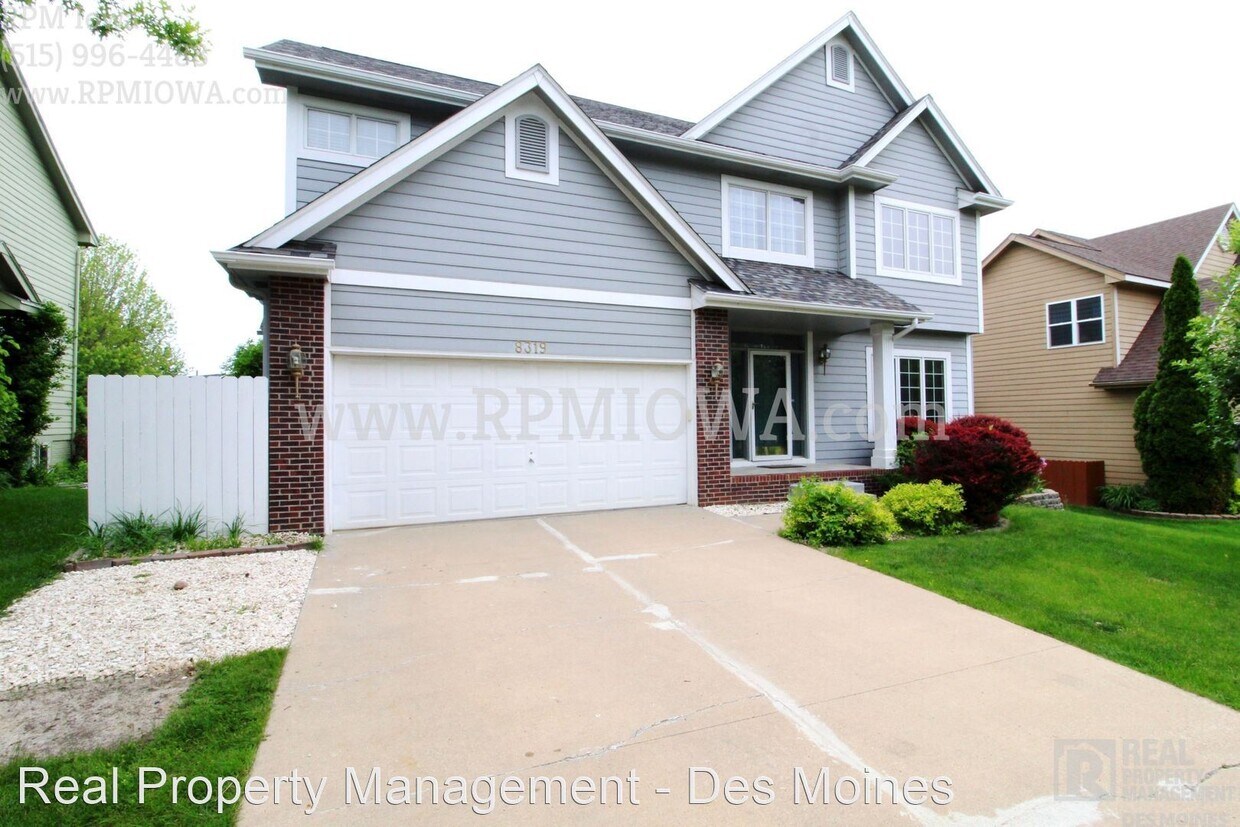 5 br, 3.5 bath House 8319 Barnham Drive House Rental in Johnston, IA