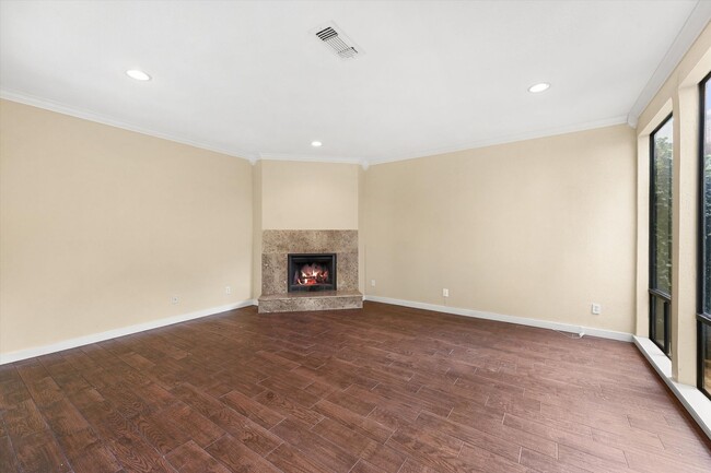 Building Photo - Introducing a stunning two bedroom condo t...