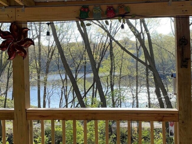 Foto del edificio - 341 N Lincolnway St