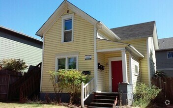 Building Photo - 614 E 15th Ave