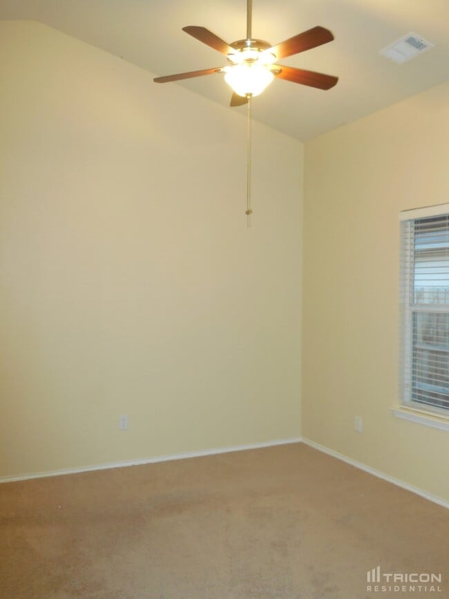 Building Photo - 6540 Geneva Ln