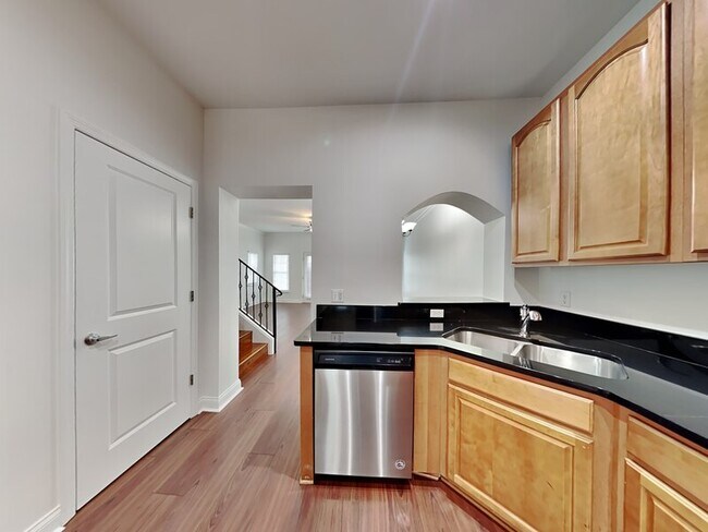 Building Photo - 1208 Catherine St