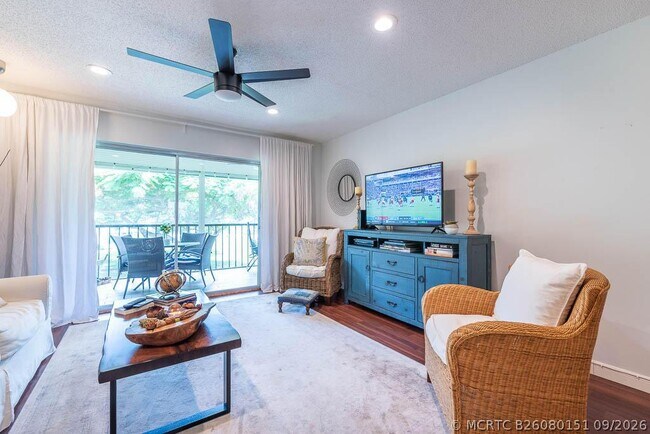 Foto del edificio - 6550 S Oriole Blvd