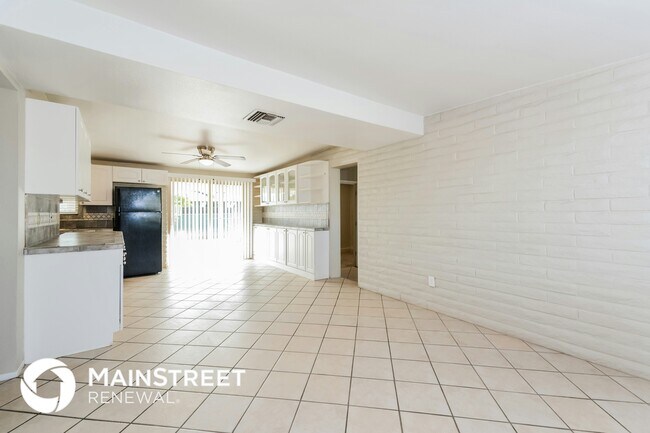 Foto del edificio - 4751 S Primrose St
