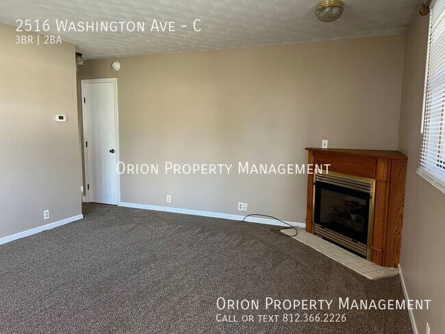 Foto del edificio - MOVE IN READY! WITH GARAGE!