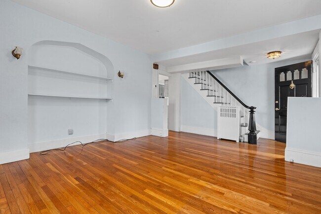 Foto del edificio - 12 Lowell Pl