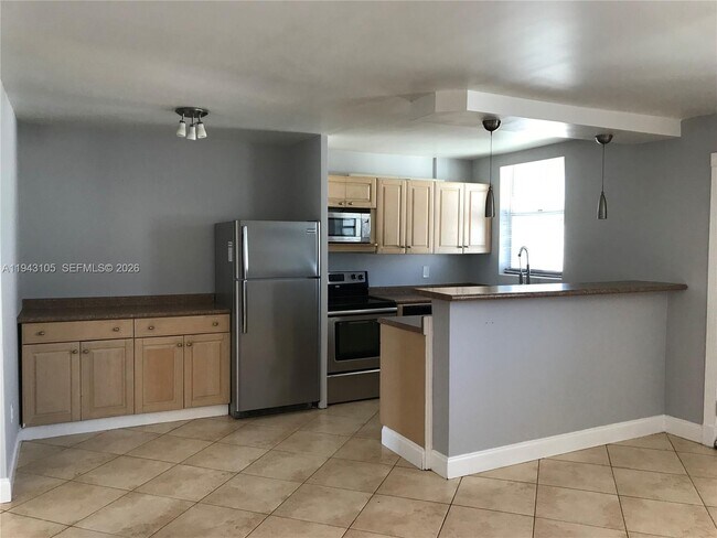 Foto del edificio - 1801 S Treasure Dr