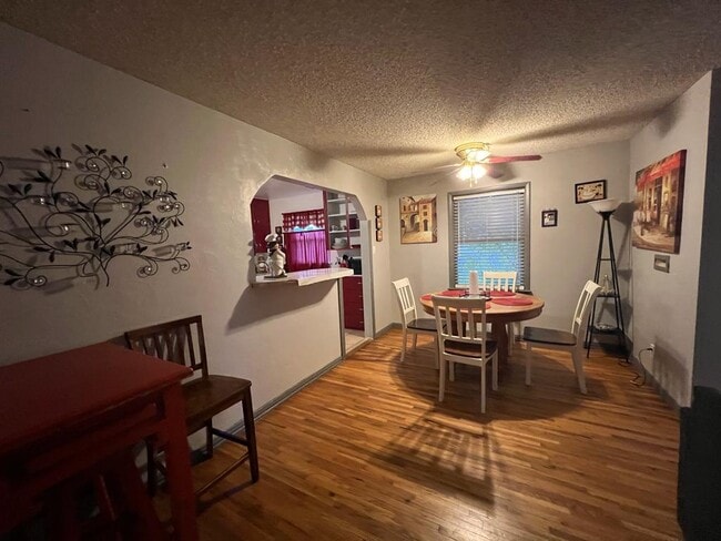 Foto del edificio - 301 Ferndale St