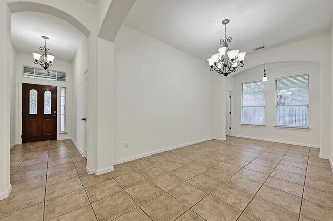 Building Photo - 5020 Bluestar Dr