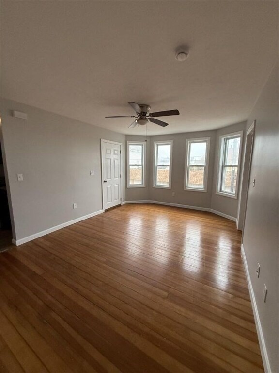 Foto del edificio - 138 Brightman St