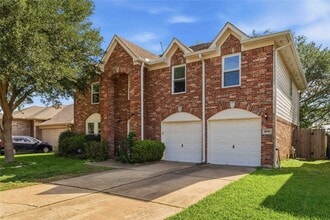 Building Photo - 3111 Glenwood Dr