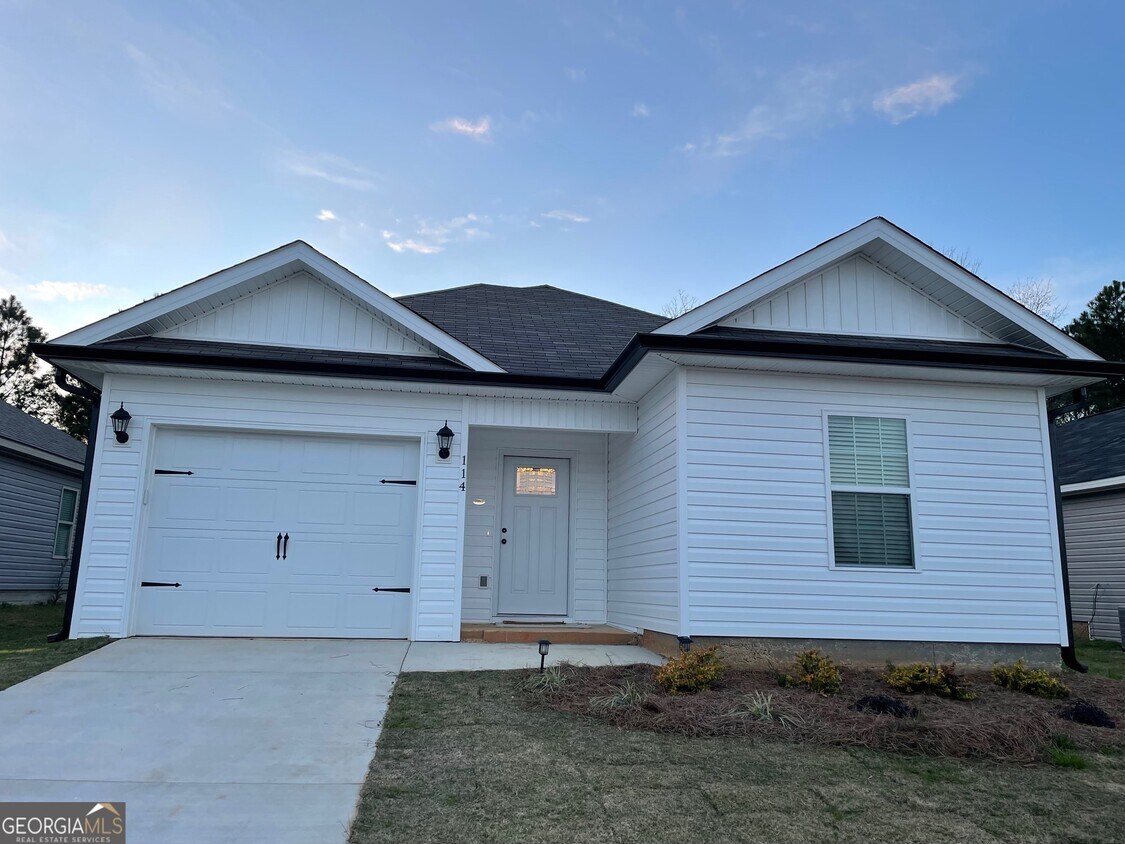 Foto principal - 114 Jaybee Dr
