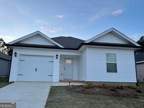 Building Photo - 114 Jaybee Dr