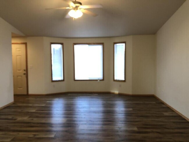 Foto del edificio - 2955 NW 9th Ln