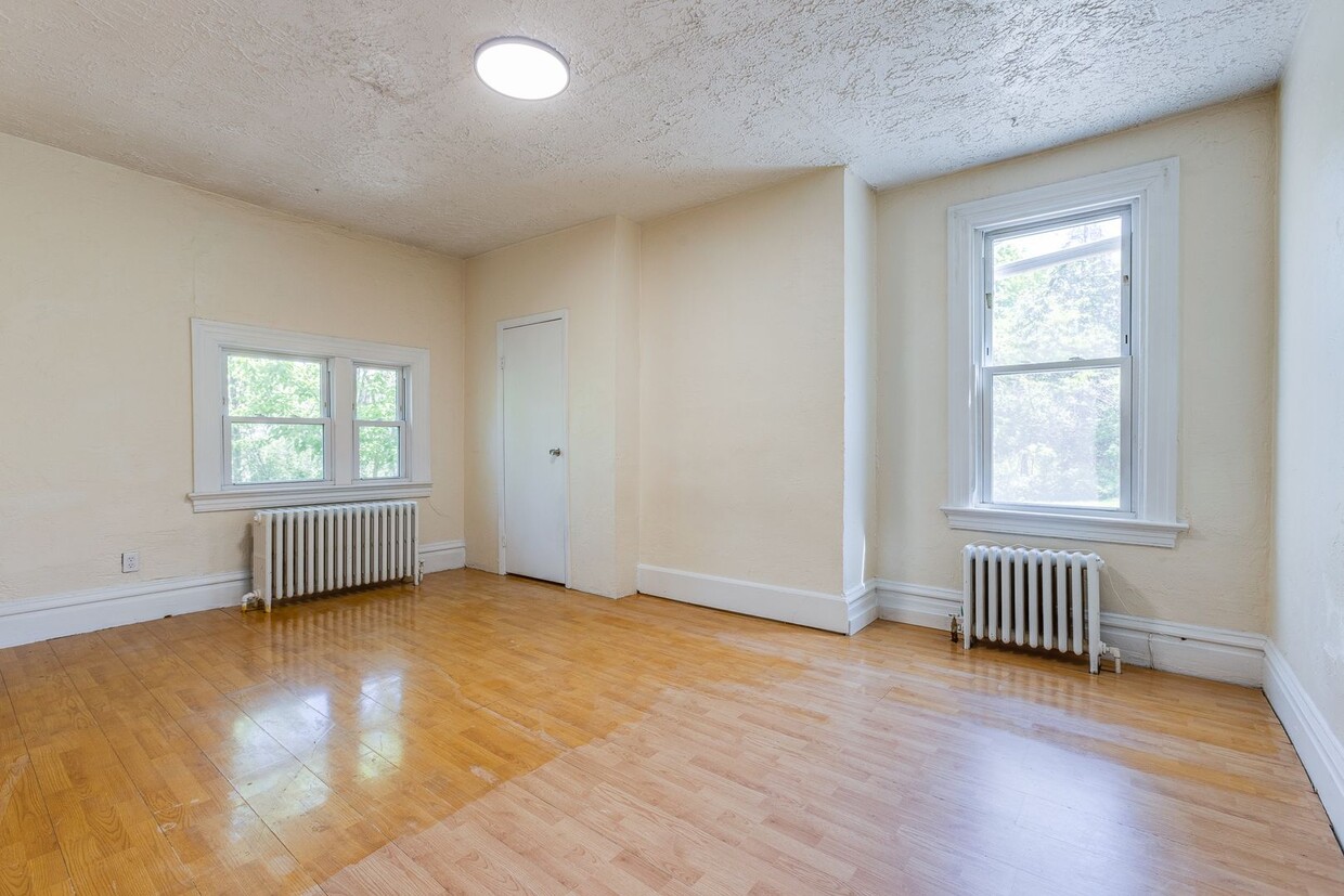 Primary Photo - 2059 Fair Ave