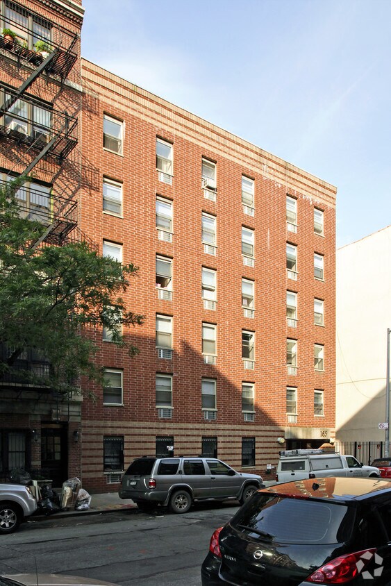 Primary Photo - Armi Garden Apartments