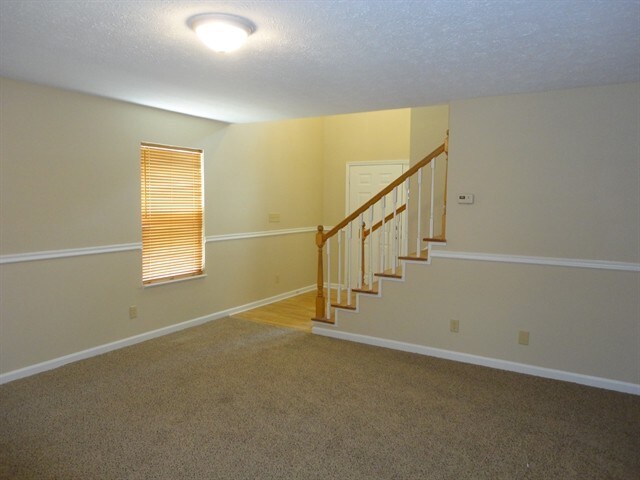 Foto del edificio - 8419 Dahlgren Ln