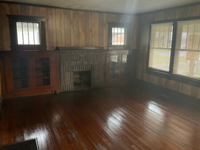 Foto del edificio - Move In Special Offered! PRICE REDUCED!