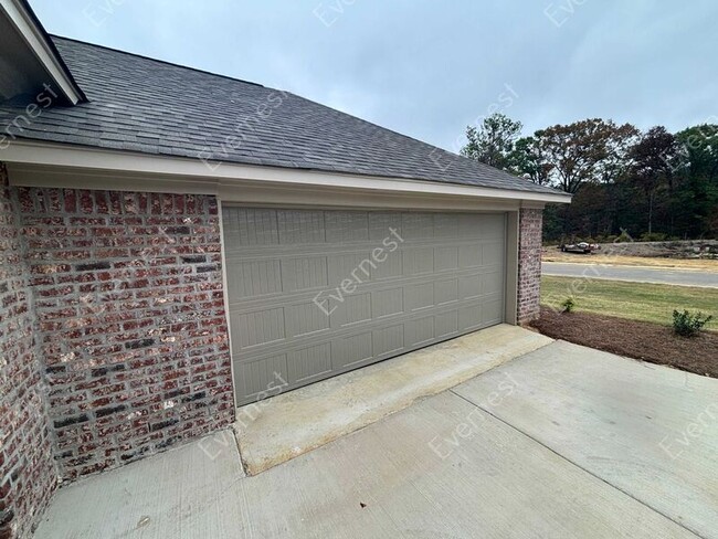 Building Photo - 235 Chartleigh Cir