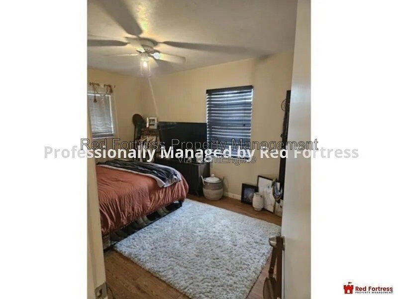 Foto del edificio - 9225 King Rd E