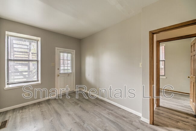Building Photo - 3823 McRee Ave
