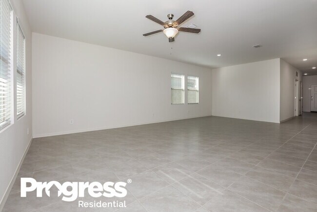 Foto del edificio - 35607 W San Capistrano Ave