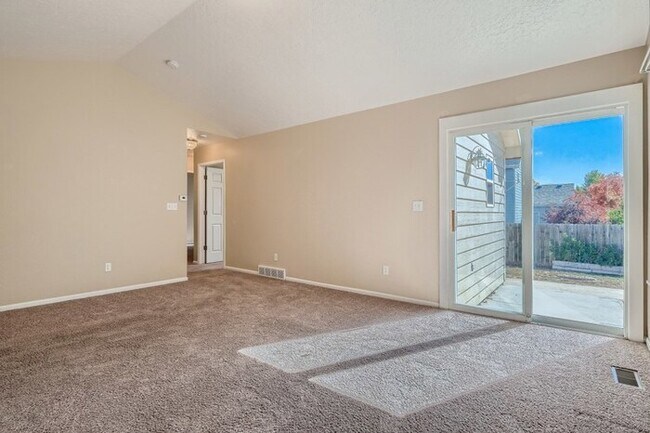 Foto del edificio - 617 Cornerstone Dr., Windsor, CO, 80550