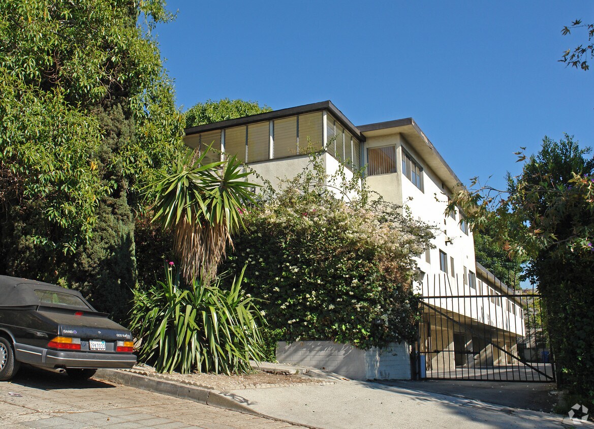 Primary Photo - Ivar Terrace Apartments