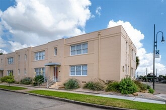 Building Photo - 1917 Prospect St