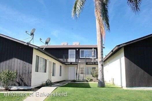 Primary Photo - 2700 Eissler St