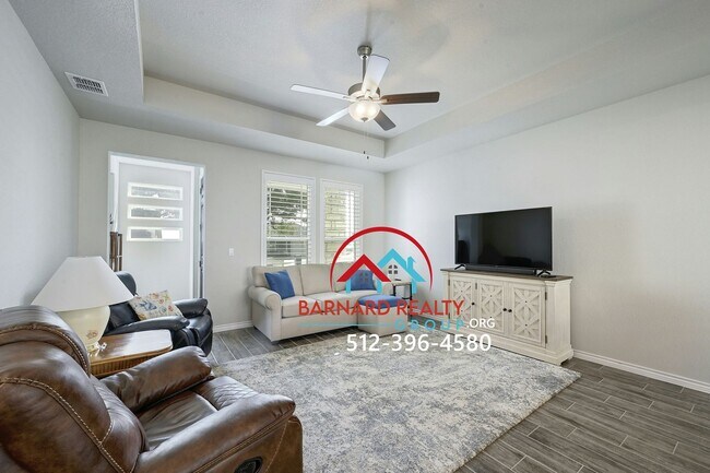 Foto del edificio - Available NOW: Beautiful Home in Kissing Tree
