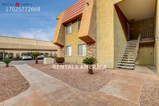 Building Photo - COZY first floor condo in GUARD GATED COMM...