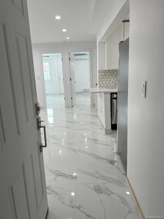 Foto del edificio - 730 E 217th St